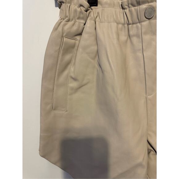 Blank NYC Women's Vegan Leather Scalloped Hem Track Shorts Size 28 NWT - Picture 6 of 10